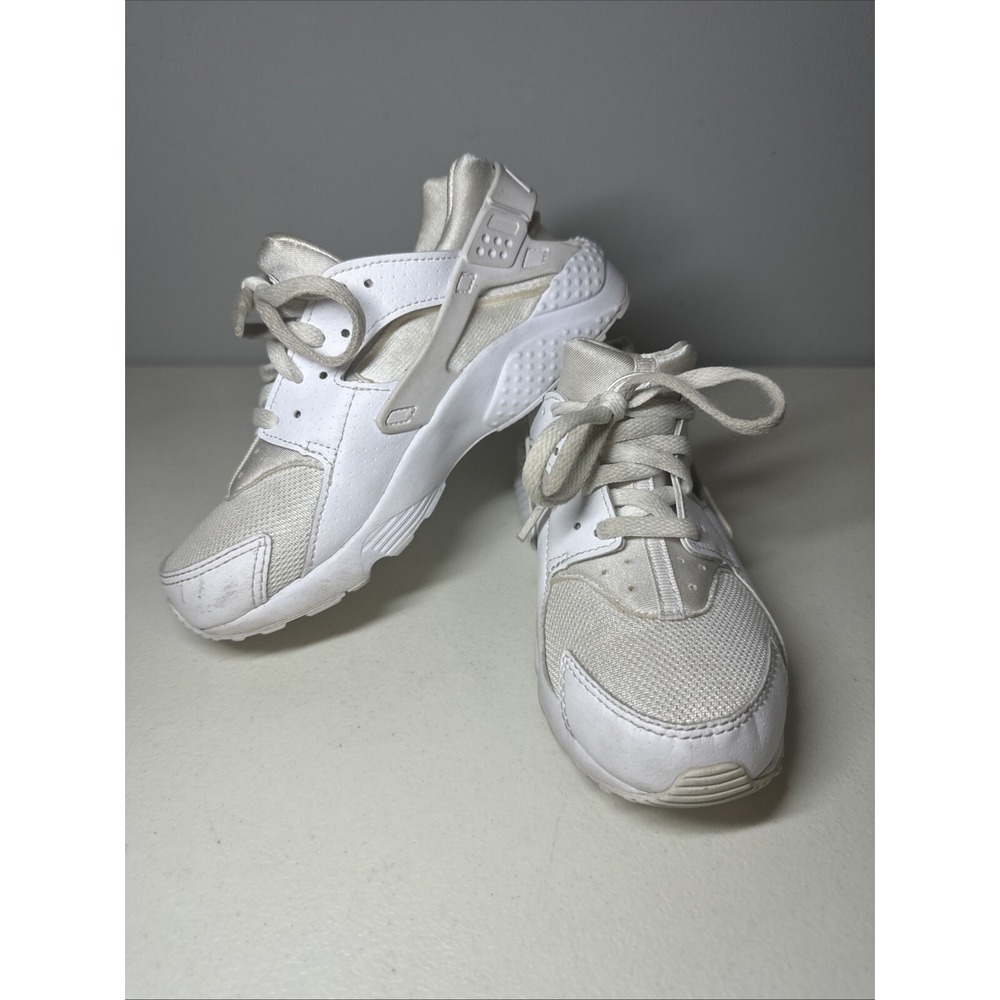 Nike Air Huarache Run Boys Size 1 Y White Athletic Shoes Preowned 704949-110